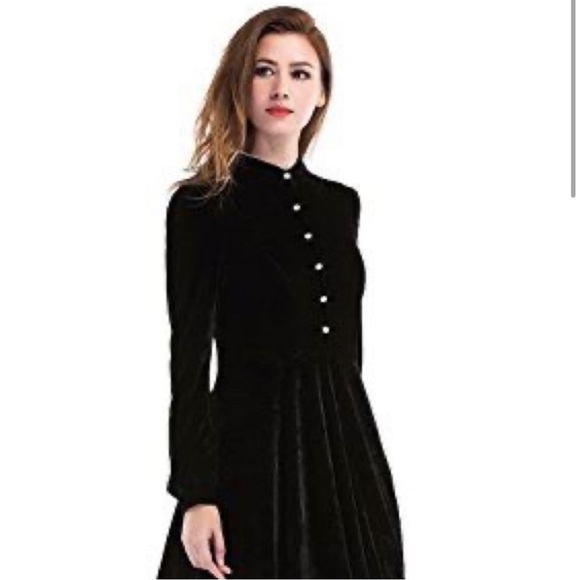 DONWORD Black Velvet Vintage Dress - Picture 2 of 5